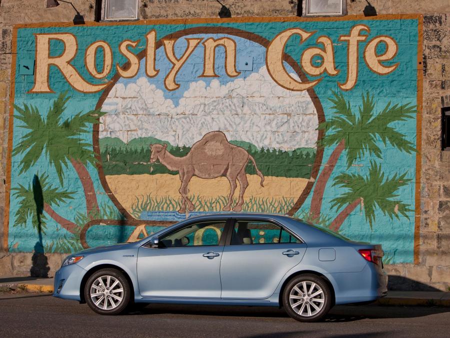  Toyota Camry Hybrid 2011 года  (US) (фото 20 из 24)